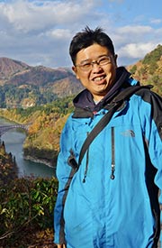 跳耀的宅男